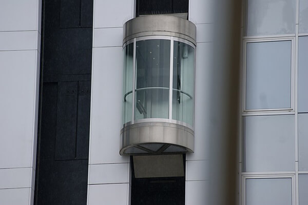 智慧樓宇中的電梯系統